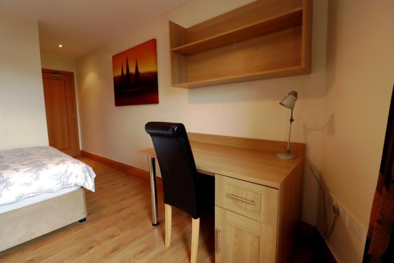 St Angela'S Lakeside Aparthotel Sala Sligo Exterior foto
